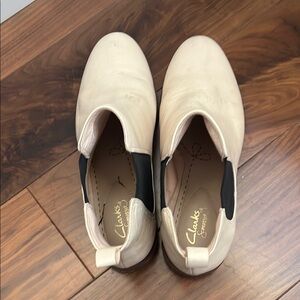 Clarks Cream Leather Slip-On Loafers